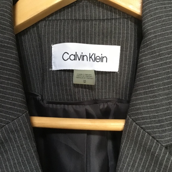 Calvin Klein Blazer - Picture 3 of 4
